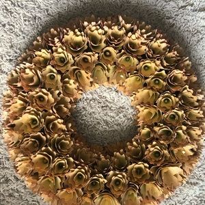 16 in Wood Shavings Wreath